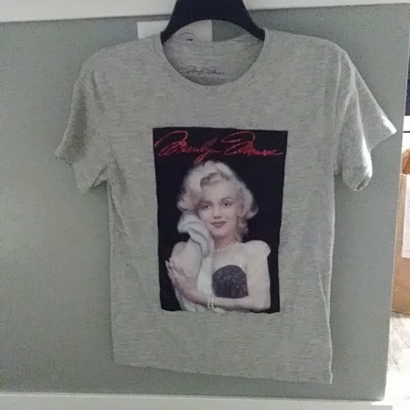 Marilyn Monroe Tee - Picture 3 of 6
